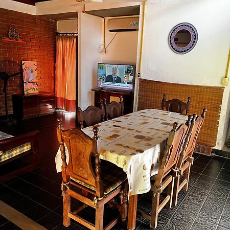Villa Casa Quinta - Rincon Santa Maria à Ituzaingo  Extérieur photo